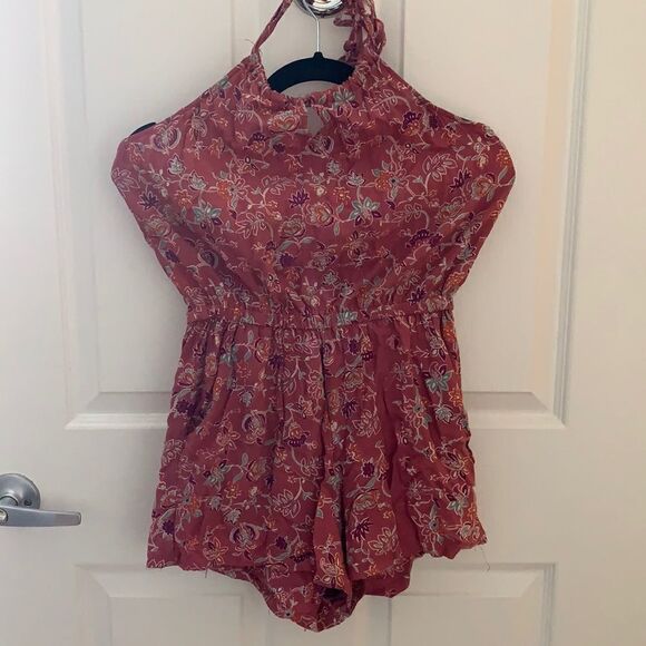 Floral Romper - Picture 2 of 3